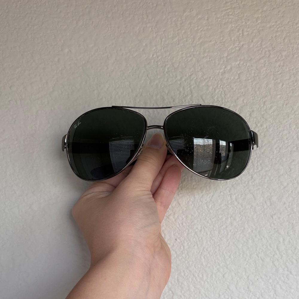 Ray-Ban Black Aviator Sunglasses